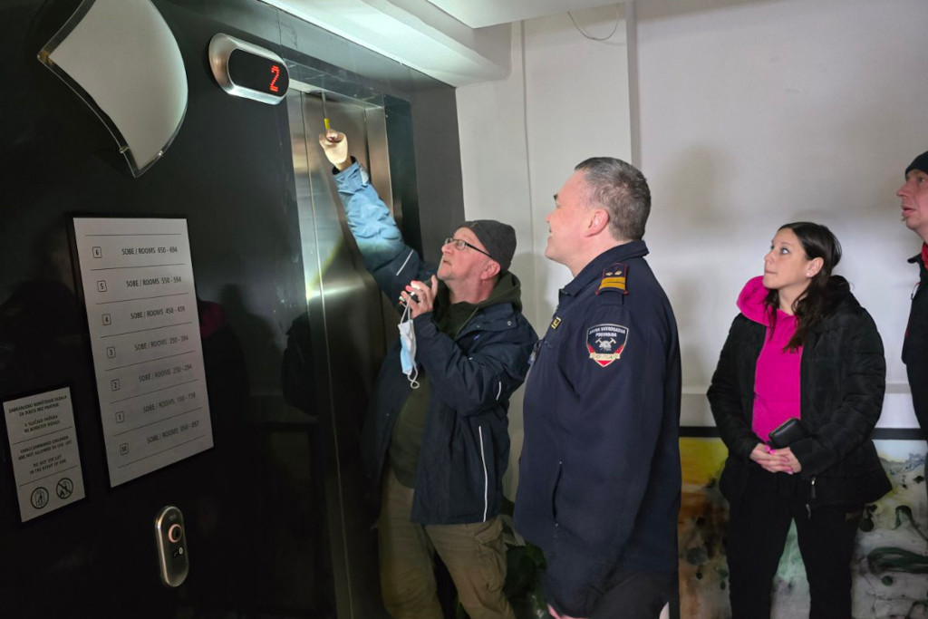 Obuka spašavanja iz dizala